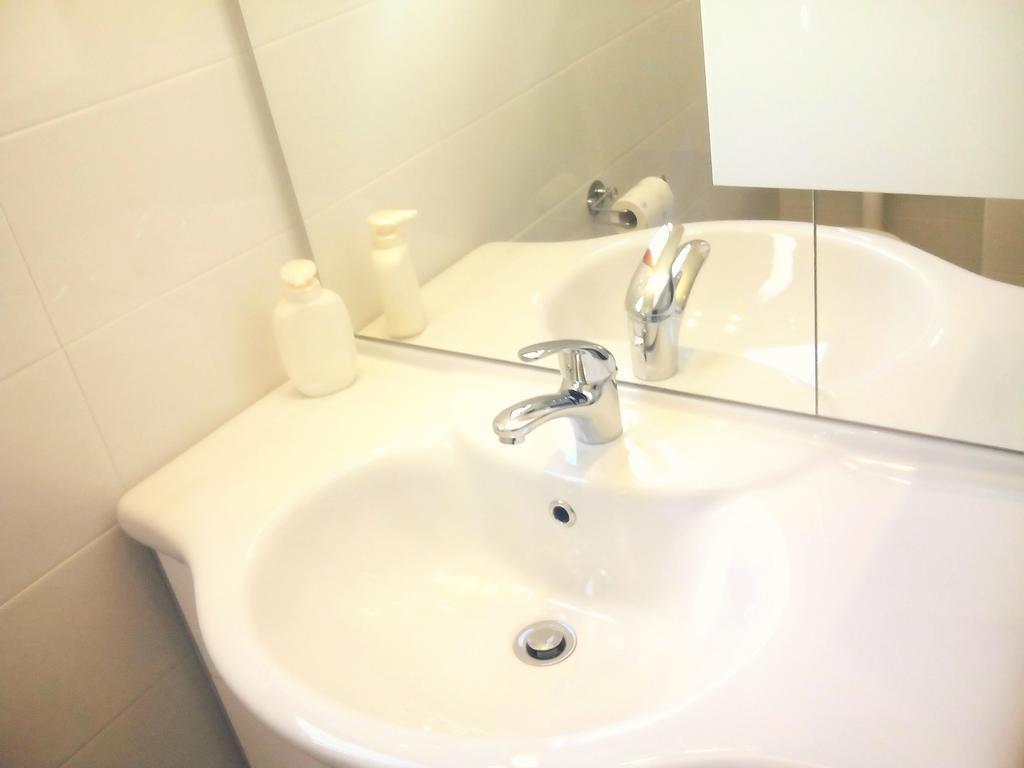 Casa Sarpi Daire Milano Oda fotoğraf